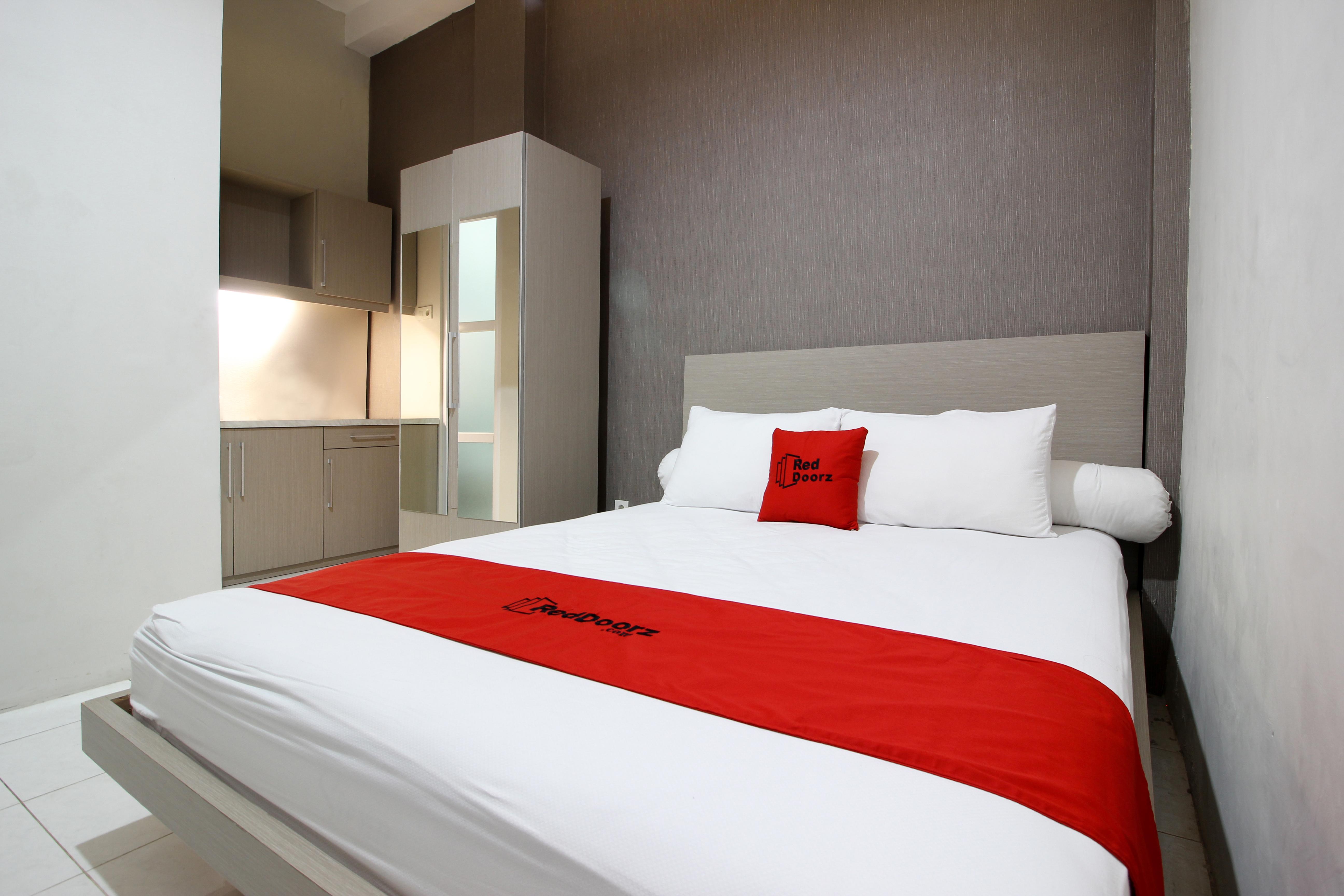 Reddoorz Plus Near Upn Jogjakarta 2 Maguwo Екстер'єр фото