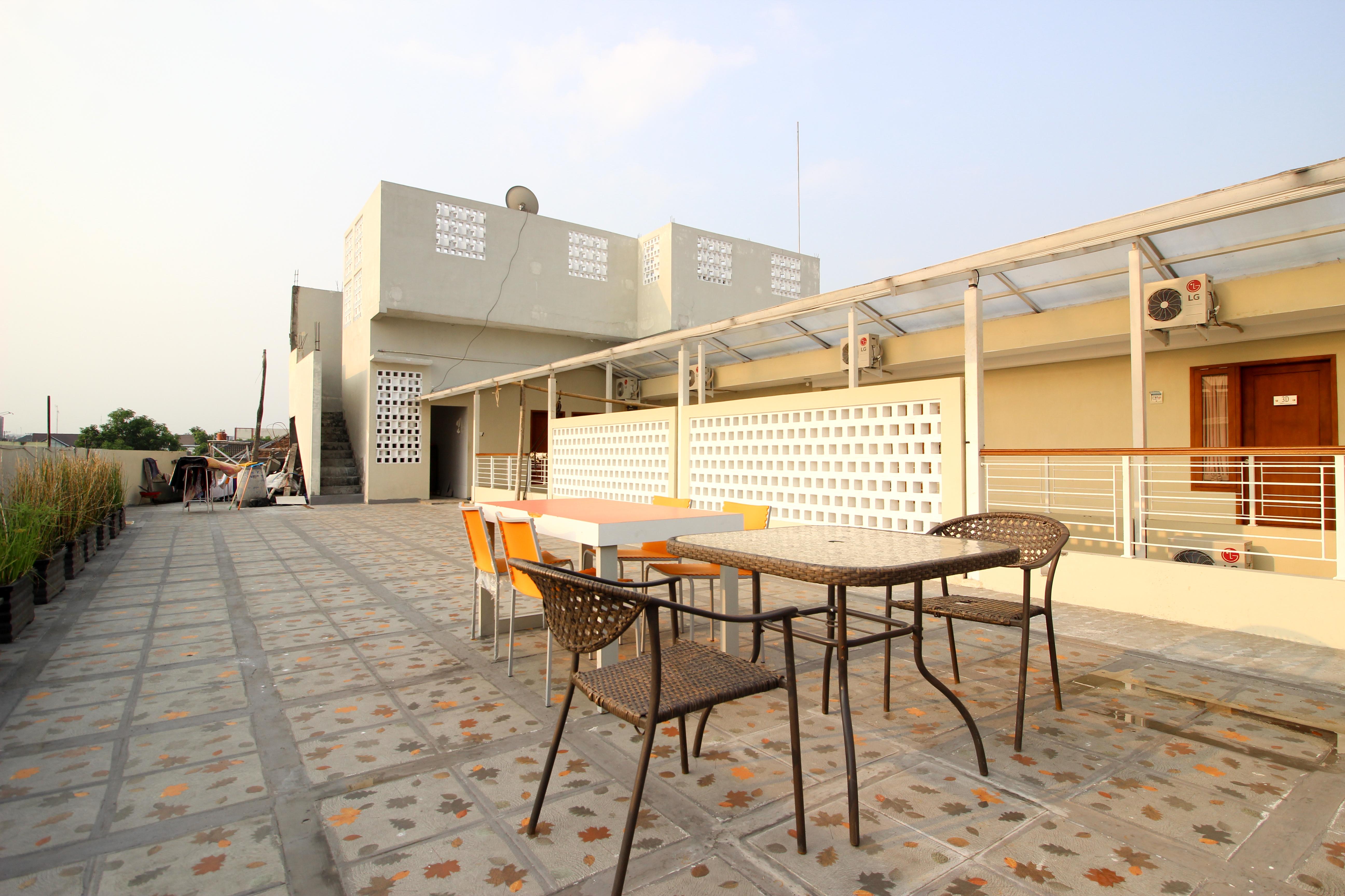 Reddoorz Plus Near Upn Jogjakarta 2 Maguwo Екстер'єр фото