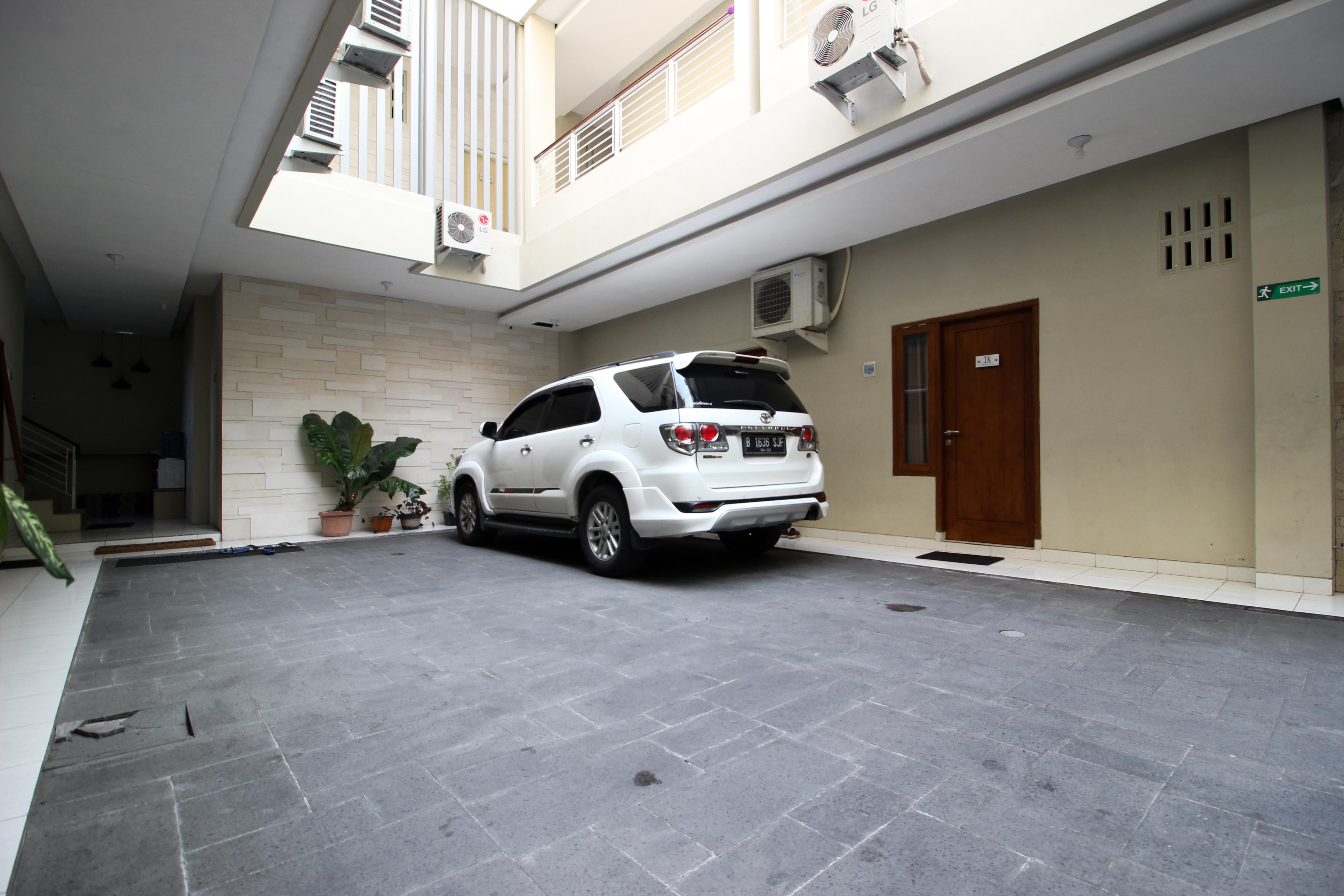 Reddoorz Plus Near Upn Jogjakarta 2 Maguwo Екстер'єр фото