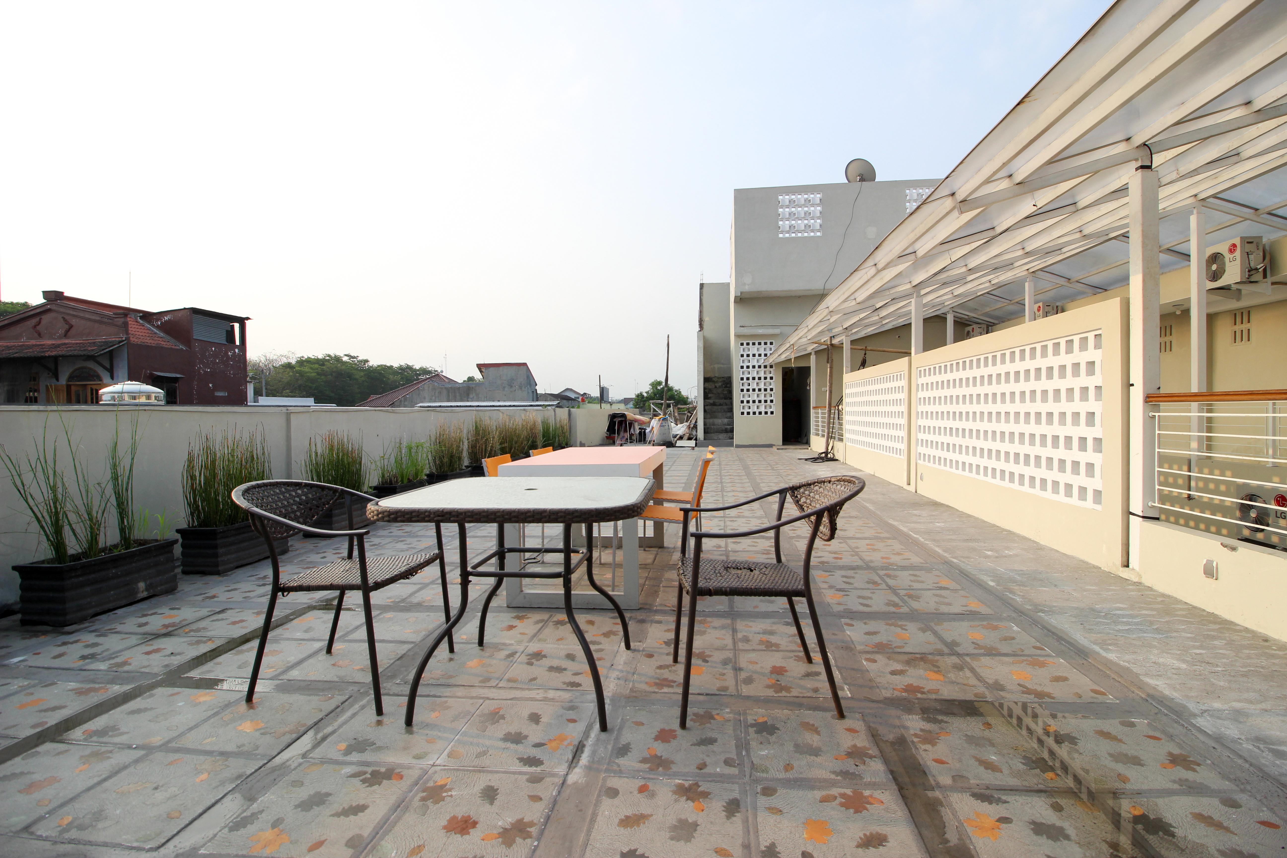 Reddoorz Plus Near Upn Jogjakarta 2 Maguwo Екстер'єр фото